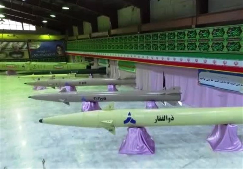 Iran Signs Contracts to Export Arms: Defense Minister