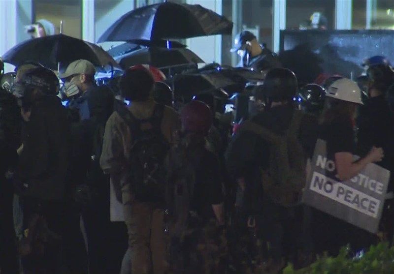 Portland Police Declare Riot As Protesters Gather outside North Precinct’s Bureau (+Video)