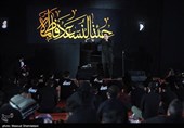 مداحی حنیف طاهری در عزاداری شب پنجم محرم در هیئت عبدالله بن الحسن (ع)