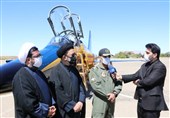 نخستین هواپیمای بمب‌افکن کوثر در پایگاه شهید فکوری به زمین نشست