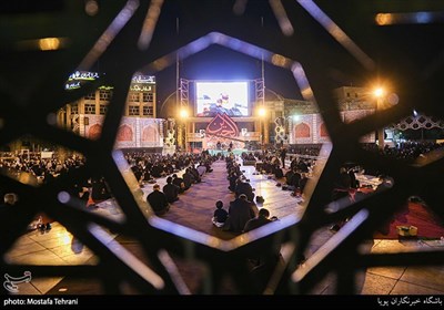 عزاداری شب هفتم محرم در میدان امام حسین(ع)