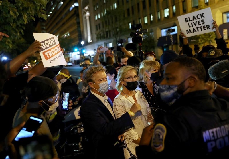 US Republican Senator Rand Paul Says Attacked by &apos;Angry Mob&apos; near White House