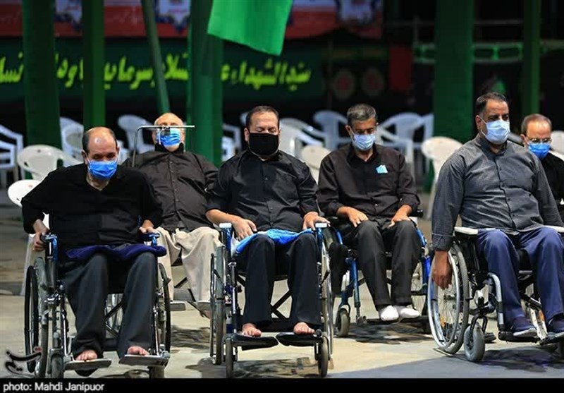 جانبازان اصفهان دیروز در صحنه جنگ حاضر بودند و امروز در عزای حسین(ع) + فیلم