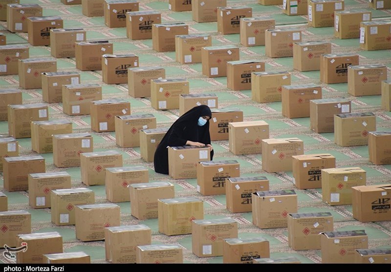 دفتر آستان قدس رضوی در آذربایجان شرقی بیش از 3000 بسته معیشتی در عید مبعث توزیع کرد