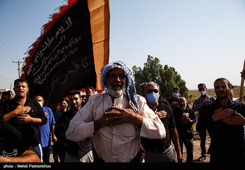 مراسم روز تاسوعای حسینی مطالبه‌گران اهوازی در روستای ابوالفضل اهواز برگزار شد + تصاویر