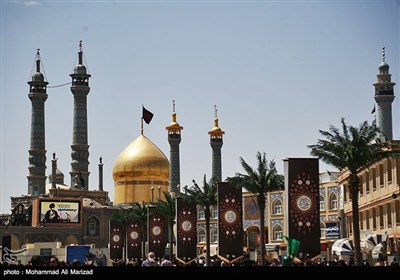  حرم کریمه اهل‌بیت(س) در سوگ شهادت امام حسن عسکری(ع)/ شهر مقدس قم یکپارچه غرق در عزا و ماتم است 