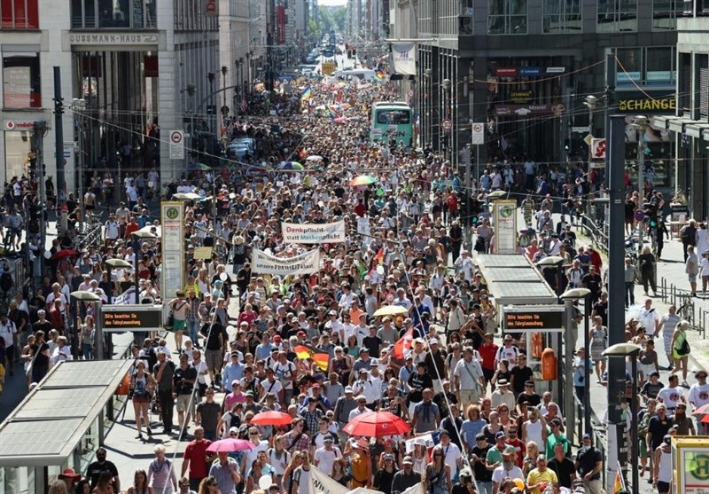 Over 40% of Germans Could Participate in Protests against Gov&apos;t Policies: Poll