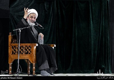  سخنرانی حجت الاسلام پناهیان در مراسم تاسوعای حسینی(ع) در مصلای دانشگاه تهران