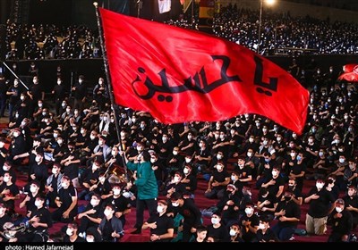 Iranian Muslim Mourners Renew Allegiance to Imam Hussein&apos;s Ideals on Day of Ashura