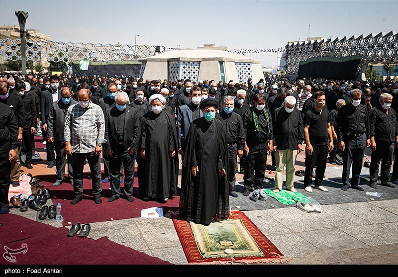 برگزاری نماز ظهر عاشورا در کرمانشاه به روایت تصاویر