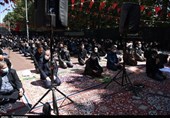 نماز ظهر عاشورا در کرج برگزار شد به روایت تصویر