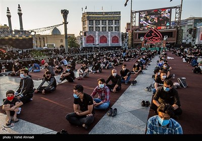 مراسم عزاداری و خیمه سوزان عصر عاشورا در میدان امام حسین (ع)