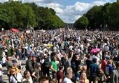 شرکت 40 هزار نفر در اعتراض به سیاست‌های کرونایی دولت در برلین/ حمله به پارلمان آلمان