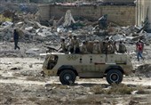 کشته شدن 8 نظامی مصری در صحرای سیناء / 77 فرد مسلح کشته شدند