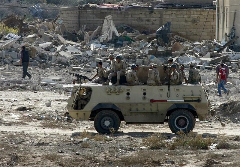 کشته شدن 6 نظامی مصری در حمله داعش به رفح