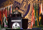 گزارش تاریخ| سخنرانی آیت‌الله خامنه‌ای در زیمباوه و شکست هیاهوی حامیان صدام