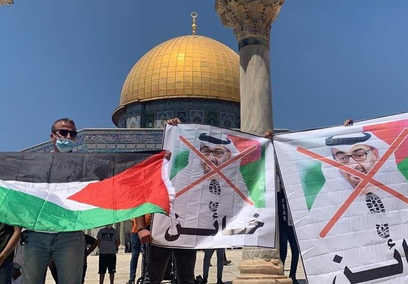 امارات| مانور سیاسی بن زاید برای آوارگان فلسطینی در توجیه خیانت به مسئله فلسطین