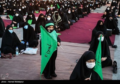 اجتماع بزرگ زنان عاشورایی در میدان امام حسین(ع)