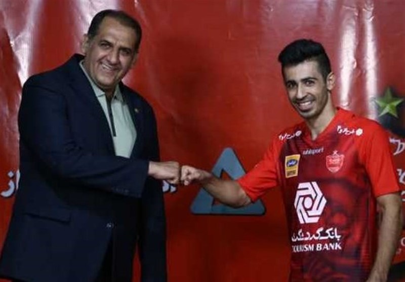 Ehsan Pahlavan Signs for Persepolis