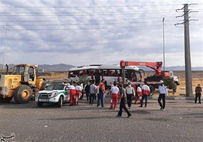  ۵ مجروح بر اثر واژگونی اتوبوس در محور همدان ـ کرمانشاه 