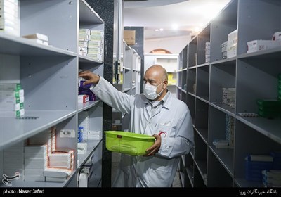  ارز ۴۲۰۰ تومانی دست تولیدکنندگان دارو را برای صادرات بسته است/ «تی‌‌تک» راه حل مشکل قاچاق دارو 