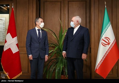 دیدار محمدجواد ظریف و ایگنازیو کاسیس وزرای امور خارجه ایران و سوئیس