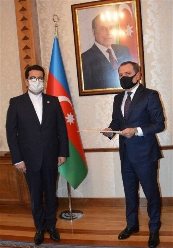 سفیر ایران با وزیر خارجه جمهوری آذربایجان دیدار کرد