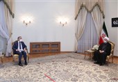 روحانی خطاب به وزیر خارجه سوییس: مردم ایران در برابر گردن کشی تسلیم نخواهند شد