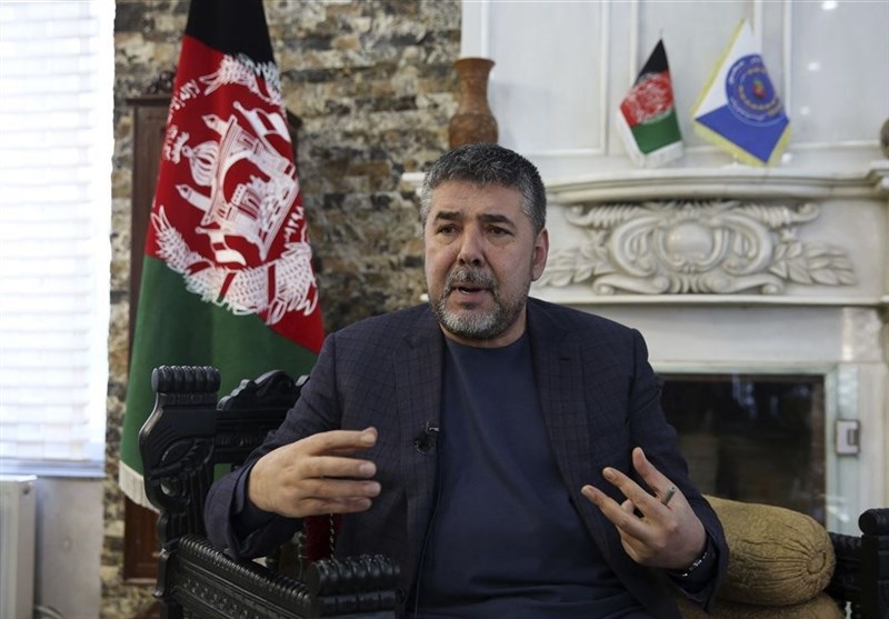 نبیل: بخشش معادن افغانستان به شرکت استرالیایی خیانت ملی است