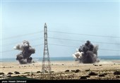 Iranian Forces Exercise Amphibious Offense in War Game