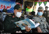 Iranian Forces Exercise Amphibious Offense in War Game