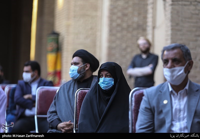 گردهمایی هنرمندان جبهه انقلاب اسلامی