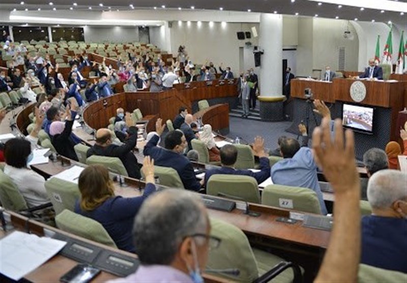 پارلمان الجزایر پیش نویس اصلاحات قانون اساسی را تصویب کرد