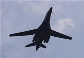 پرواز بمب‌افکن‌های آمریکایی در نزدیکی جزایر روسیه