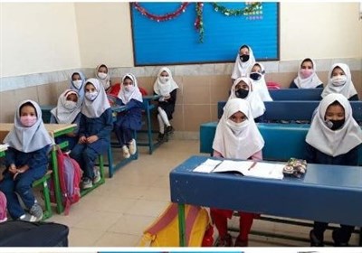  خسته از «شاد» و هراسان از کرونا حال و روز دانش‌آموزان کرمانشاهی/ ۹۲ درصد فرهنگیان واکسن دردیافت کردند 