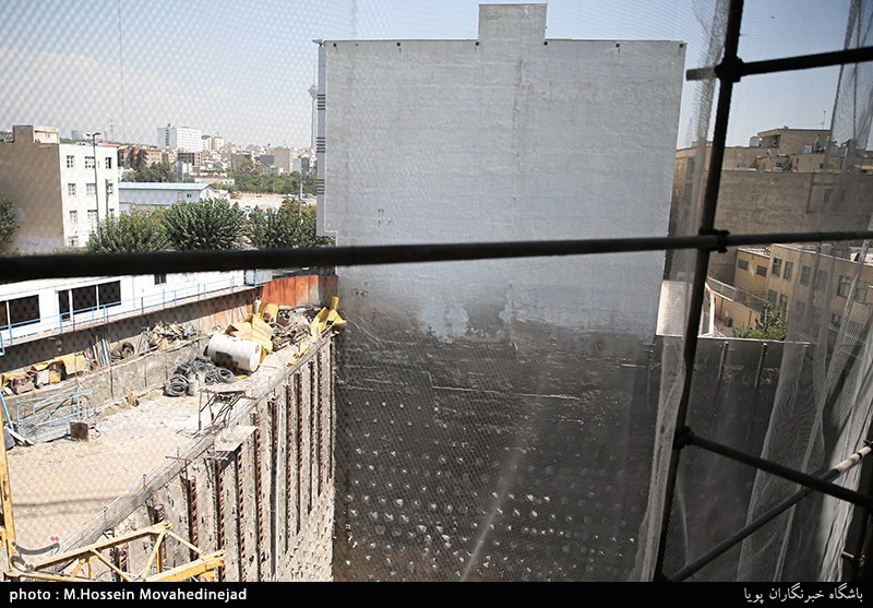 تخریب ساختمان ناایمن در خیابان سلمان فارسی ایلام با دستور دادستانی + فیلم