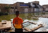 تجمع آب فاضلاب و دفع نشدن آب در خیابان‌های آبادان/شهرداری پاسخگو نیست