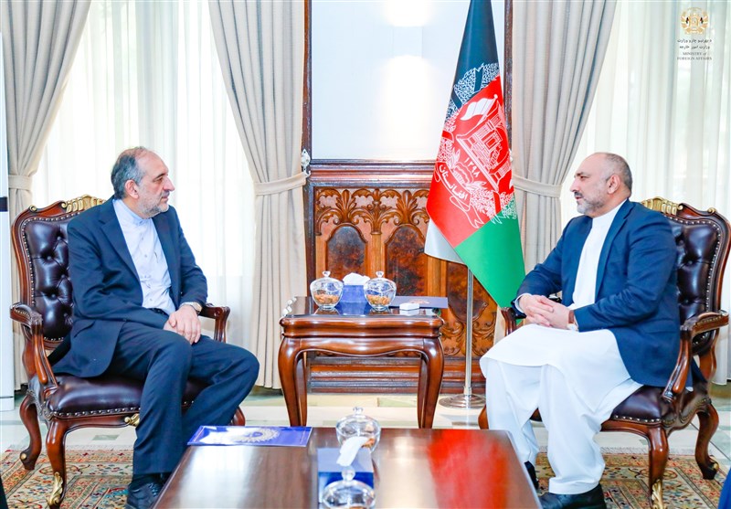 امینیان در دیدار با اتمر: ایران از رهبری روند صلح به مالکیت افغانستان حمایت می‌کند