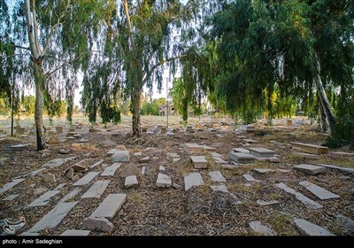 قبرستان تاریخی دارالسلام شیراز