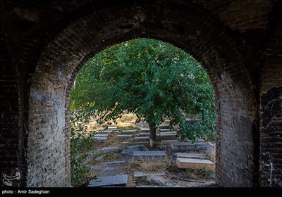 قبرستان تاریخی دارالسلام شیراز