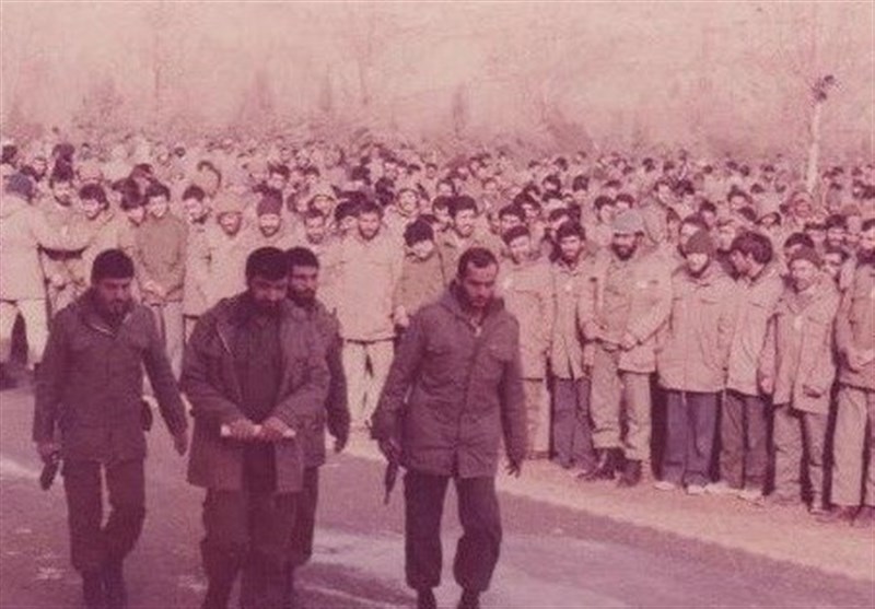 گزارش| چه کسانی اختلاف پاسداران منطقه تهران با فرماندهی سپاه را سیاسی کردند؟/ انتشار صوت جلسه‌ محسن رضایی با معترضین در سال 63