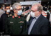 سعید نمکی وزیر بهداشت و سرلشکر محمد باقری رئیس ستاد کل نیروهای مسلح در آیین تجلیل و تکریم سراسری یک میلیون پیشکسوت دفاع مقدس و مقاومت