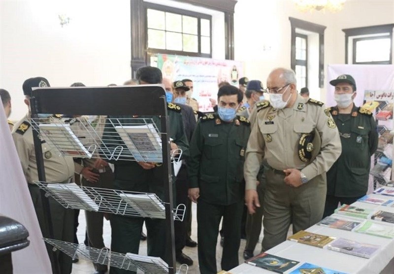 افتتاح نمایشگاه اسناد جنگ در دافوس ارتش