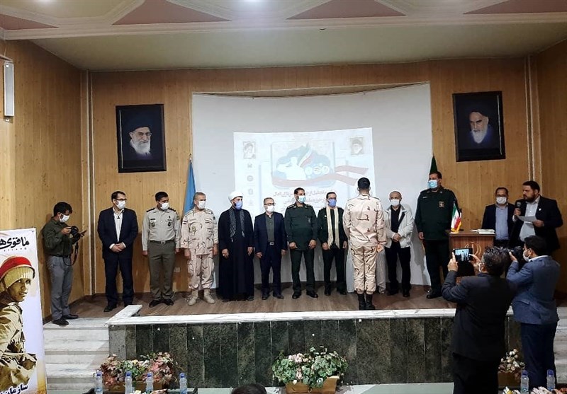جوانان فعال حوزه علمی و پژوهشی به مناسبت هفته دفاع مقدس در ارومیه تجلیل شدند