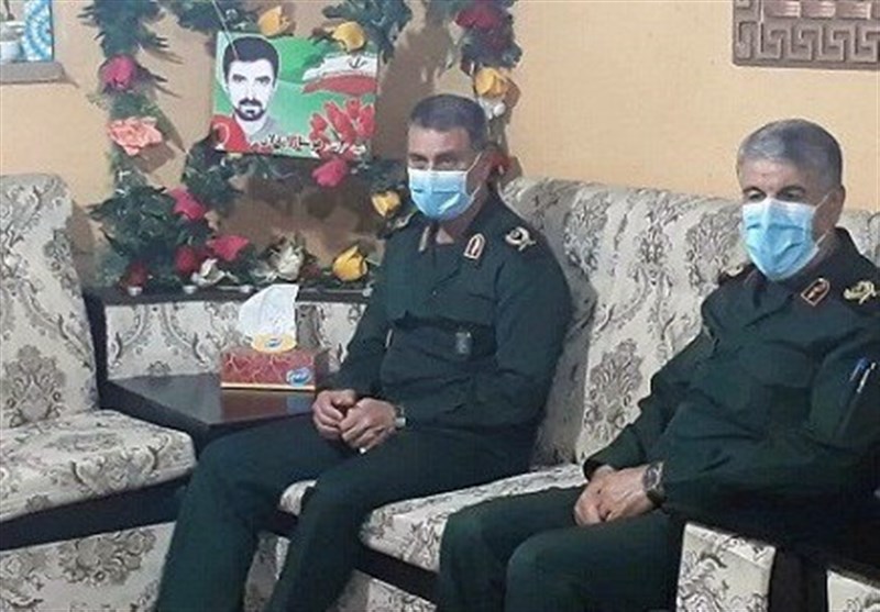 فرمانده سپاه کردستان با خانواده شهید «هوشیار اردلان» دیدار کرد+تصاویر