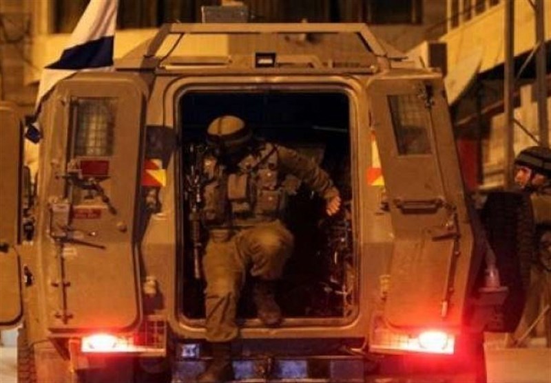 Israeli Forces Raid West Bank, Arrest 13 Palestinians
