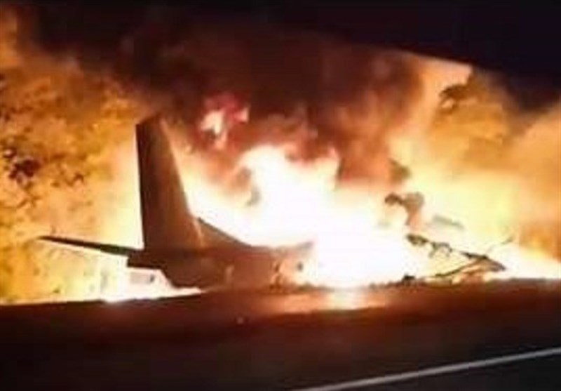 سقوط هواپیما در اوکراین 20 کشته بر جای گذاشت+فیلم
