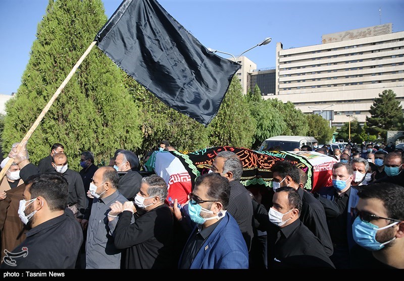 پیکر شهدای حادثه تروریستی نیکشهر در زاهدان تشییع شد
