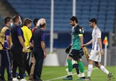 از اعتراض حسینی به پزشک تیم تا انتشار عجیب چت‌های خصوصی بازیکن استقلال