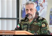 فرمانده قرارگاه جنوب شرق ارتش: 3 مرحله کمک‌های مؤمنانه ارتش در بین آسیب‌دیدگان کرونا در استان کرمان توزیع شد